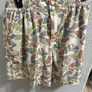 BURLEBO Camouflage Pattern Shorts